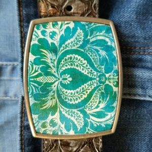 Vinyl and Metal Belt Buckle